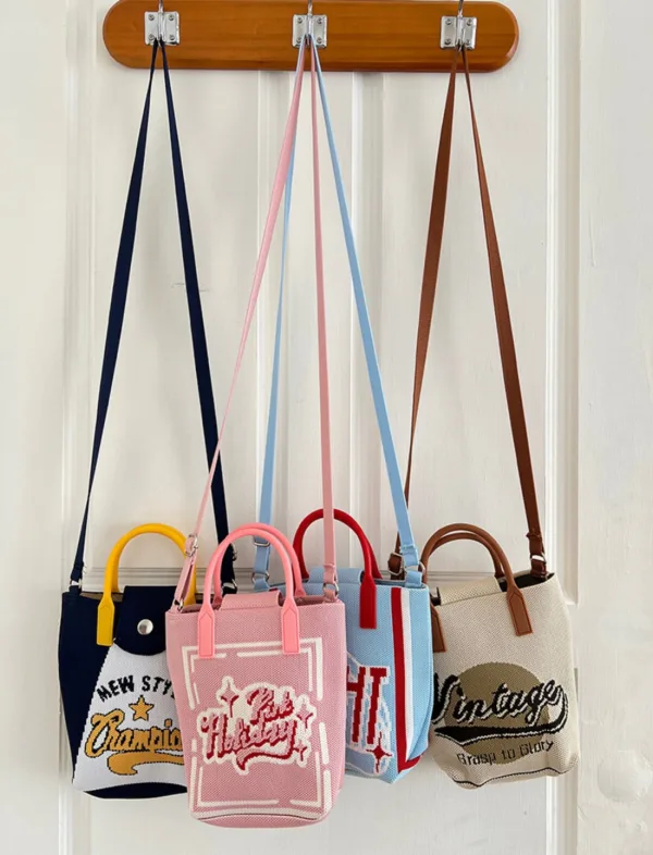 Holiday Pink Small Crossbody Bag For Girls - Image 3