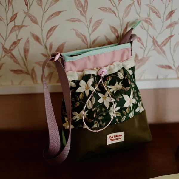 Retro Color-Block Floral Small Crossbody Bag - Image 6
