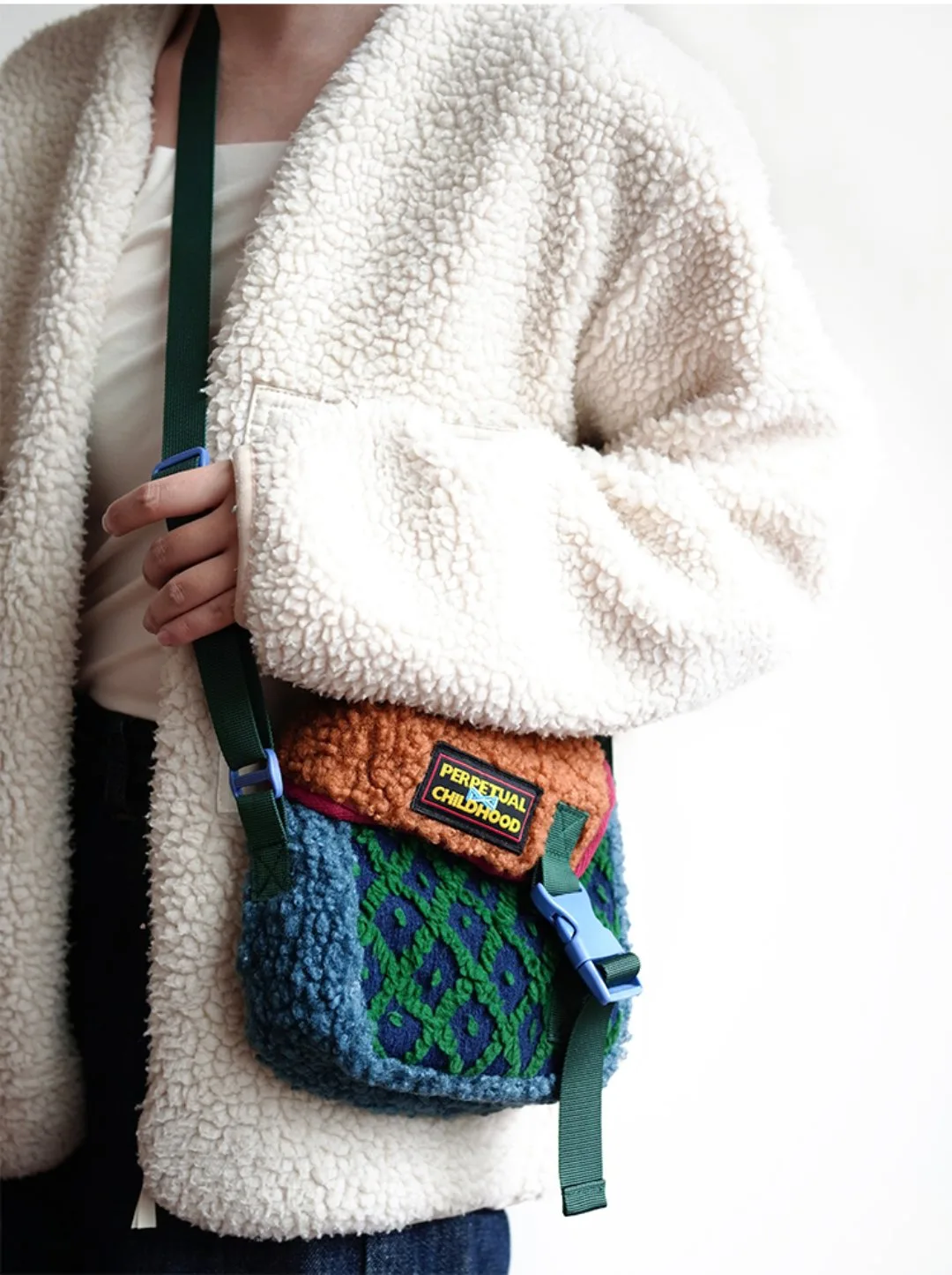 Mini Colorful Sherpa Fabric Crossbody Pouch For Girls - Image 4